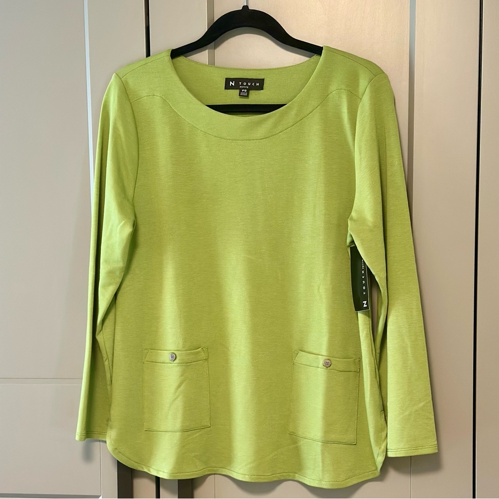 N Touch NWT Lime Green Long Sleeve Shirt Round Neck Top Petite Sz S Pockets